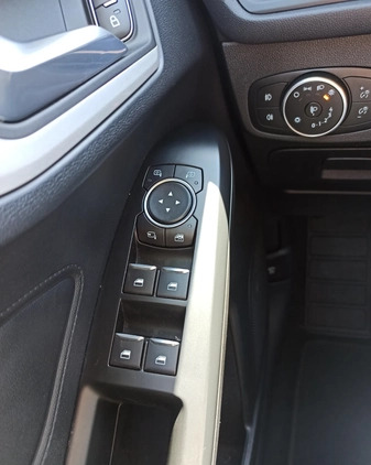 Ford Focus cena 44900 przebieg: 174000, rok produkcji 2019 z Dzierżoniów małe 137